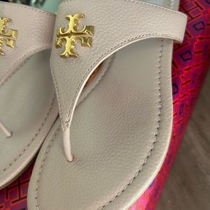 Tory Burch Everly flat thong sandal
